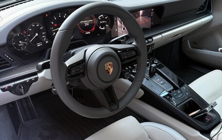 Porsche 911, 2022 год, 16 750 000 рублей, 11 фотография