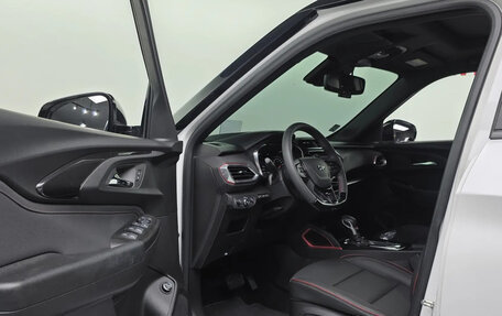 Chevrolet TrailBlazer, 2023 год, 1 500 000 рублей, 10 фотография