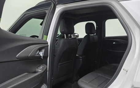 Chevrolet TrailBlazer, 2023 год, 1 500 000 рублей, 26 фотография