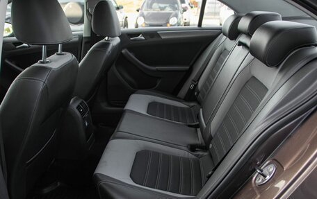 Volkswagen Jetta VI, 2012 год, 955 000 рублей, 18 фотография