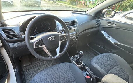 Hyundai Solaris II рестайлинг, 2014 год, 990 000 рублей, 11 фотография