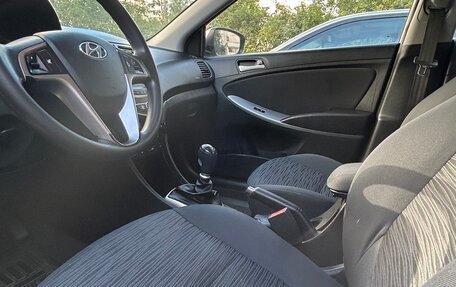 Hyundai Solaris II рестайлинг, 2014 год, 990 000 рублей, 10 фотография