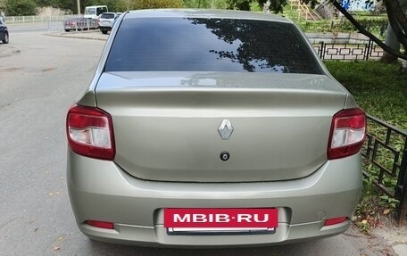 Renault Logan II, 2015 год, 550 000 рублей, 4 фотография
