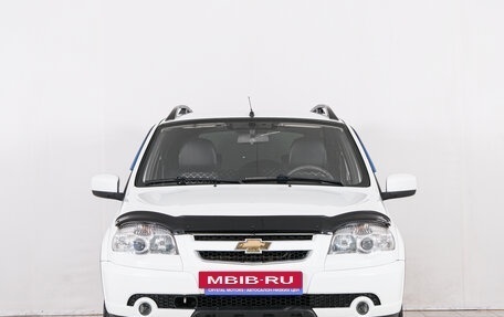 Chevrolet Niva I рестайлинг, 2015 год, 629 000 рублей, 2 фотография