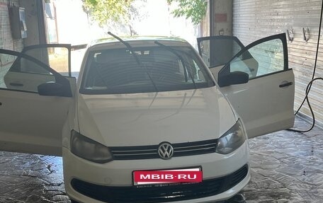 Volkswagen Polo VI (EU Market), 2013 год, 395 000 рублей, 2 фотография