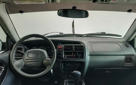 Chevrolet Tracker II, 2000 год, 390 000 рублей, 9 фотография