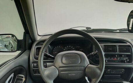 Chevrolet Tracker II, 2000 год, 390 000 рублей, 10 фотография