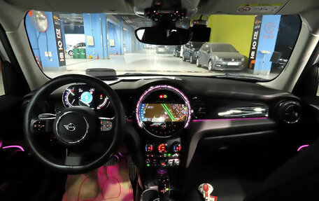 MINI Hatch, 2023 год, 1 700 000 рублей, 6 фотография