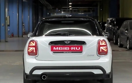 MINI Hatch, 2023 год, 1 700 000 рублей, 4 фотография