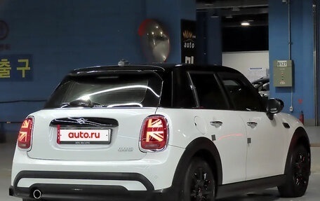 MINI Hatch, 2023 год, 1 700 000 рублей, 3 фотография