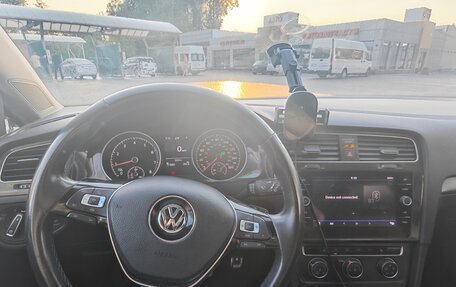 Volkswagen Golf VII, 2018 год, 1 750 000 рублей, 3 фотография