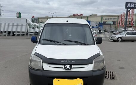Peugeot Partner II рестайлинг 2, 2011 год, 245 000 рублей, 1 фотография