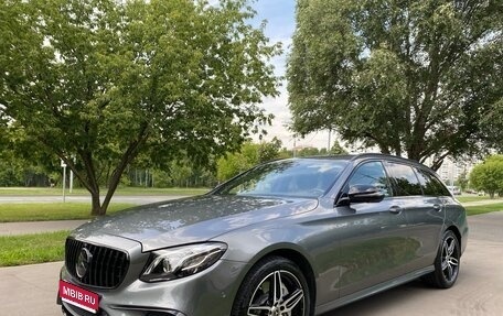Mercedes-Benz E-Класс, 2019 год, 4 850 000 рублей, 1 фотография