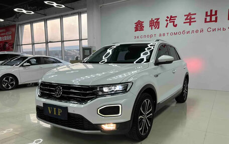 Volkswagen T-Roc I, 2022 год, 1 600 000 рублей, 1 фотография