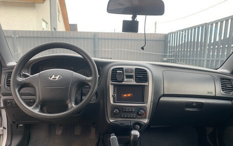 Hyundai Sonata IV рестайлинг, 2011 год, 700 000 рублей, 3 фотография