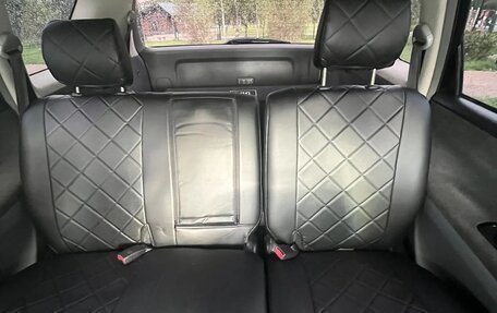 Toyota Ipsum II, 2002 год, 843 500 рублей, 2 фотография