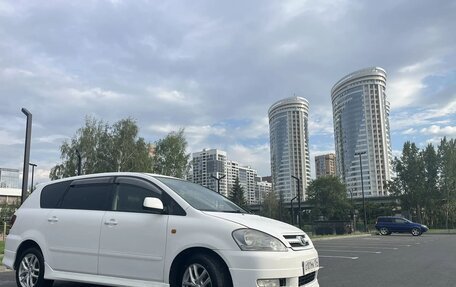 Toyota Ipsum II, 2002 год, 843 500 рублей, 7 фотография