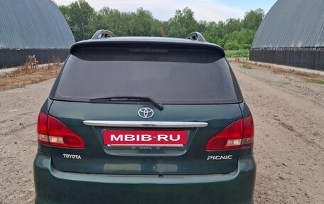 Toyota Picnic II, 2002 год, 700 000 рублей, 3 фотография