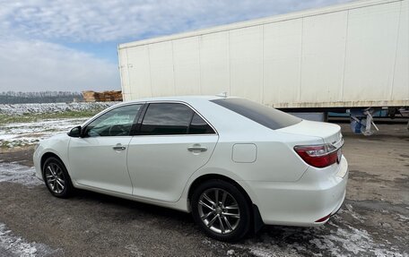 Toyota Camry, 2015 год, 1 850 000 рублей, 6 фотография