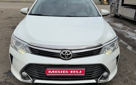 Toyota Camry, 2015 год, 1 850 000 рублей, 2 фотография