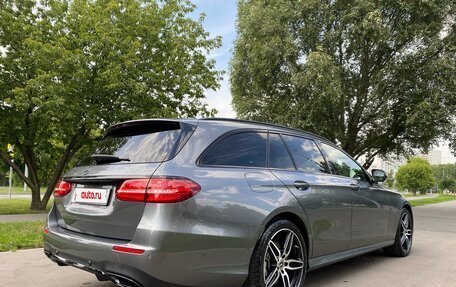 Mercedes-Benz E-Класс, 2019 год, 4 850 000 рублей, 5 фотография