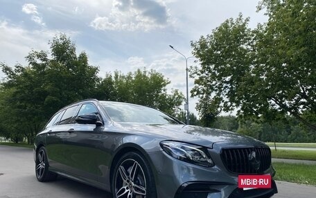 Mercedes-Benz E-Класс, 2019 год, 4 850 000 рублей, 7 фотография