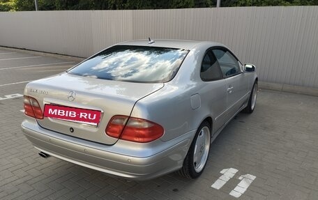 Mercedes-Benz CLK-Класс, 2000 год, 1 500 000 рублей, 21 фотография