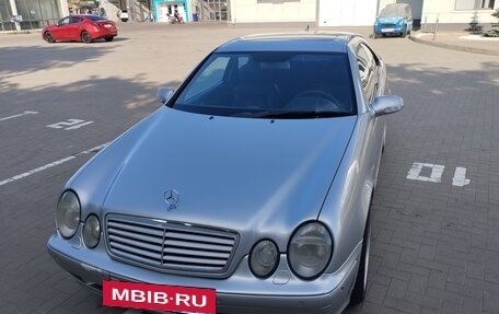 Mercedes-Benz CLK-Класс, 2000 год, 1 500 000 рублей, 20 фотография