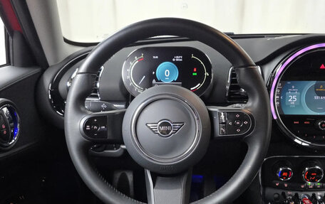 MINI Clubman, 2023 год, 1 800 000 рублей, 9 фотография