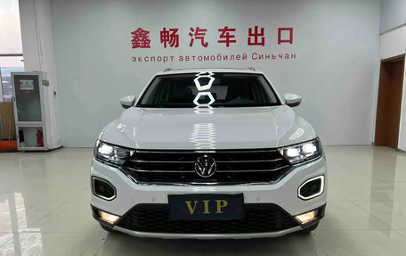 Volkswagen T-Roc I, 2022 год, 1 600 000 рублей, 2 фотография