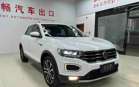 Volkswagen T-Roc I, 2022 год, 1 600 000 рублей, 3 фотография