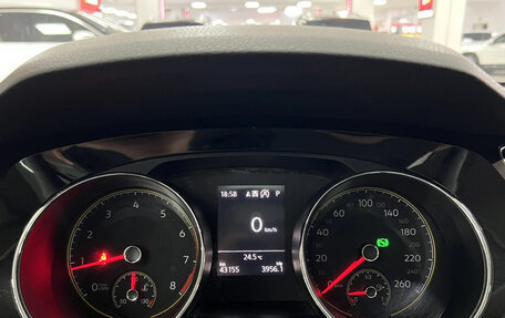 Volkswagen Touran III, 2022 год, 1 580 000 рублей, 12 фотография