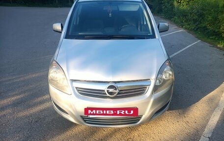 Opel Zafira B, 2012 год, 600 000 рублей, 3 фотография