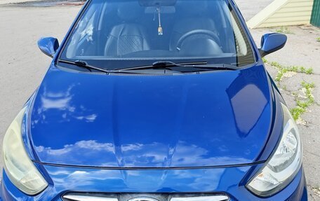 Hyundai Solaris II рестайлинг, 2012 год, 600 000 рублей, 2 фотография