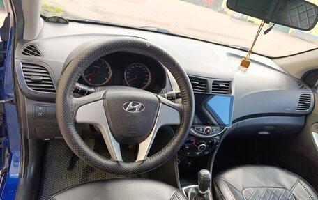 Hyundai Solaris II рестайлинг, 2012 год, 600 000 рублей, 6 фотография