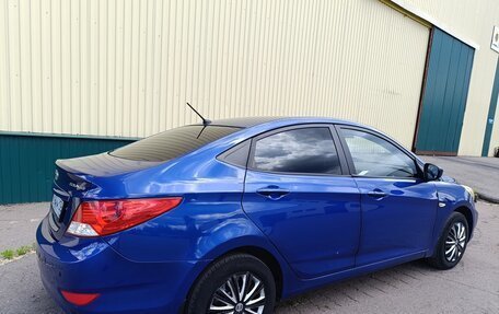 Hyundai Solaris II рестайлинг, 2012 год, 600 000 рублей, 3 фотография