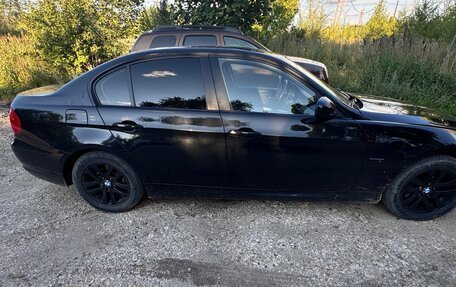 BMW 3 серия, 2011 год, 850 000 рублей, 3 фотография