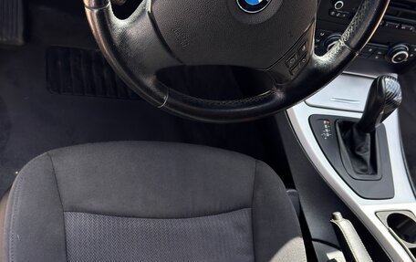 BMW 3 серия, 2011 год, 850 000 рублей, 15 фотография