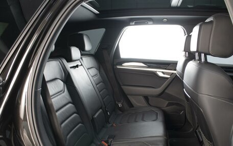 Volkswagen Touareg III, 2019 год, 4 150 000 рублей, 6 фотография