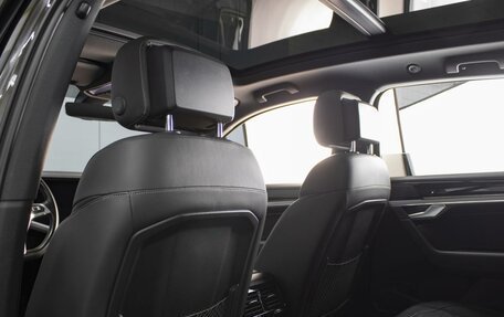 Volkswagen Touareg III, 2019 год, 4 150 000 рублей, 10 фотография