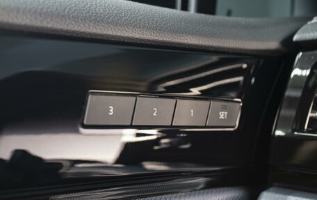 Volkswagen Touareg III, 2019 год, 4 150 000 рублей, 21 фотография