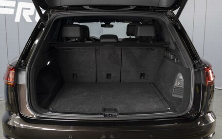 Volkswagen Touareg III, 2019 год, 4 150 000 рублей, 23 фотография