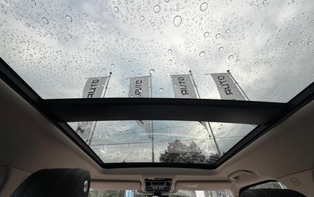 Land Rover Range Rover IV рестайлинг, 2016 год, 3 949 000 рублей, 25 фотография