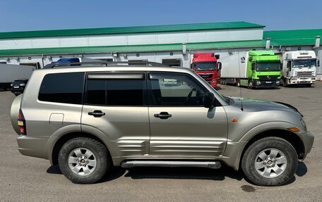 Mitsubishi Montero III, 2000 год, 750 000 рублей, 2 фотография