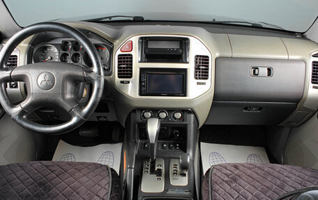 Mitsubishi Pajero III рестайлинг, 2006 год, 1 149 000 рублей, 13 фотография