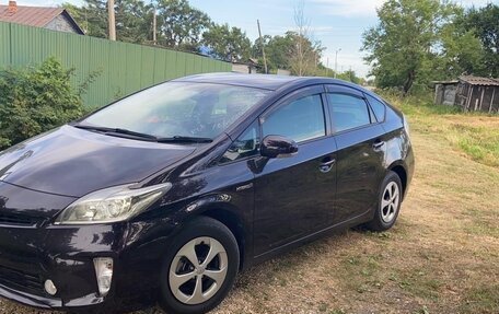 Toyota Prius, 2013 год, 1 300 000 рублей, 4 фотография