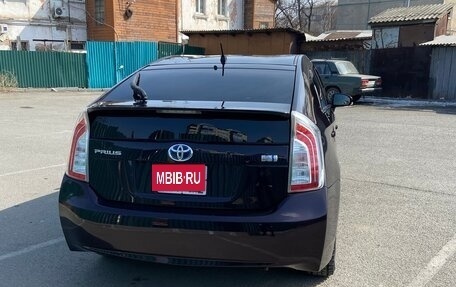 Toyota Prius, 2013 год, 1 300 000 рублей, 7 фотография