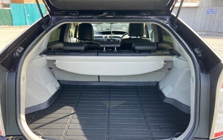Toyota Prius, 2013 год, 1 300 000 рублей, 17 фотография