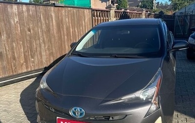 Toyota Prius IV XW50, 2016 год, 1 750 000 рублей, 1 фотография