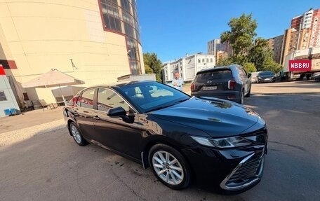 Toyota Camry, 2021 год, 2 499 999 рублей, 2 фотография